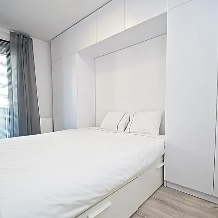 公寓 Katowice, 3 Stawy, Pulaskiego 42, Free Parking 卡托维兹